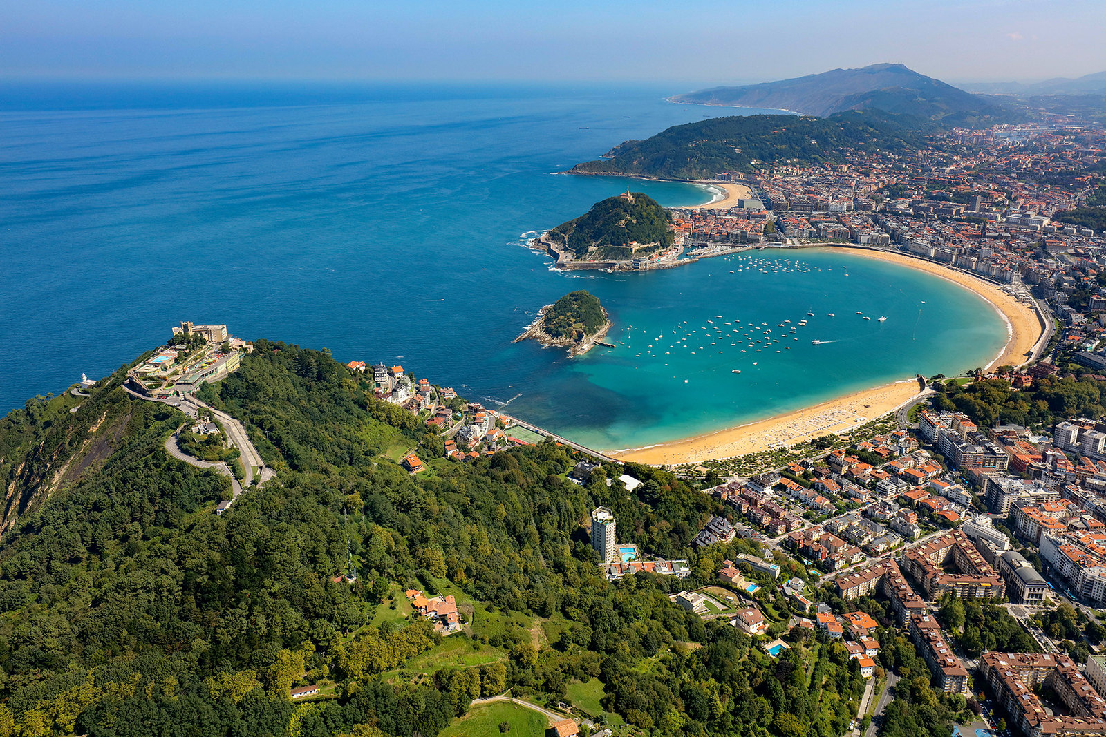 Donostia / San Sebastián entre las 200 principales ciudades científicas del mundo, según Nature