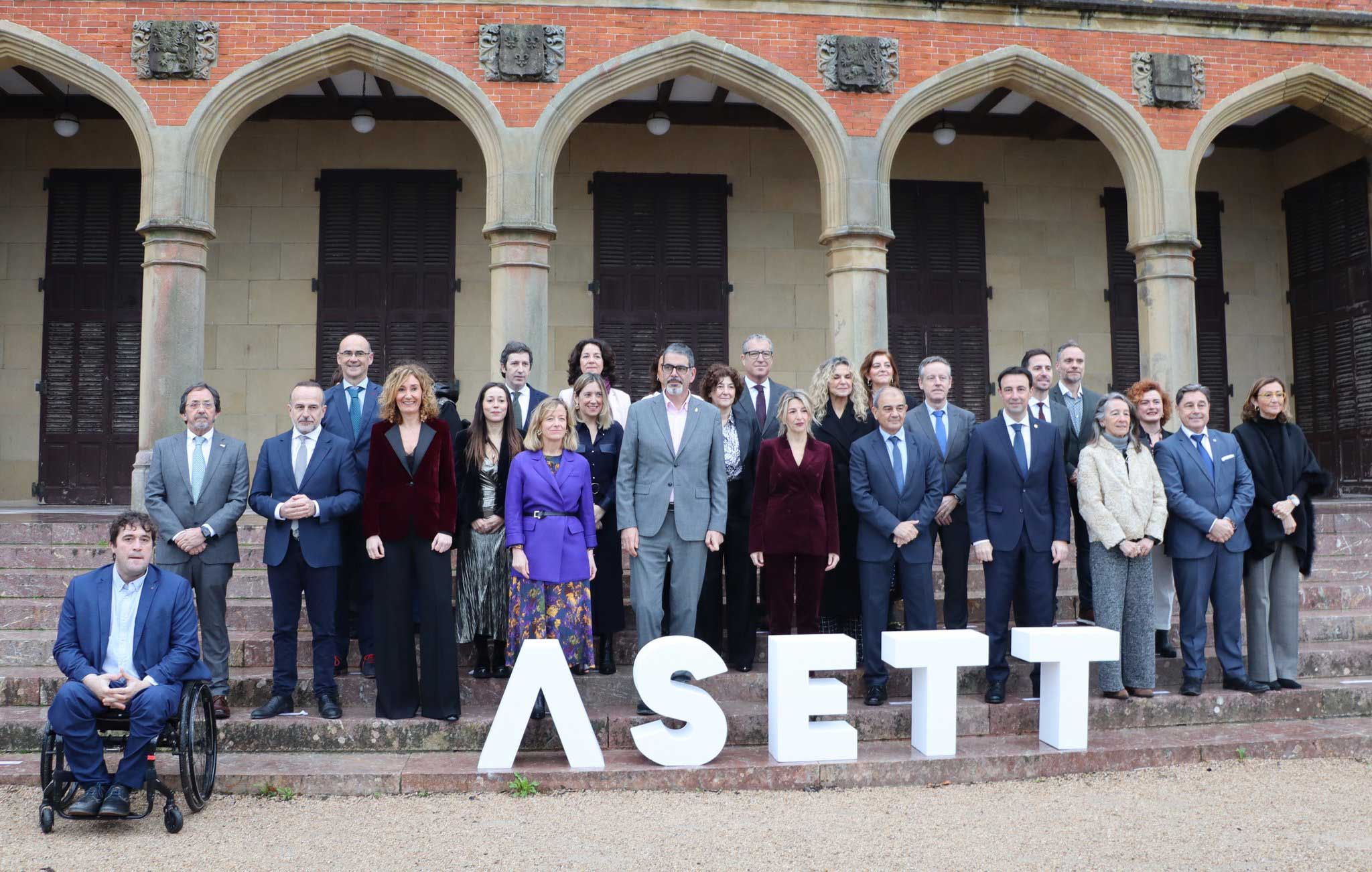 El Hub de Vanguardia de Economía Social ASETT abre sus puertas en el Palacio Miramar
